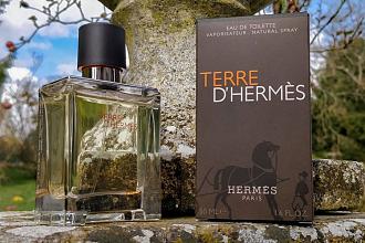 Click image for larger version

Name:	Terre-d-hermes-bottle-on-stone-wall.jpg
Views:	635
Size:	118.2 KB
ID:	80707