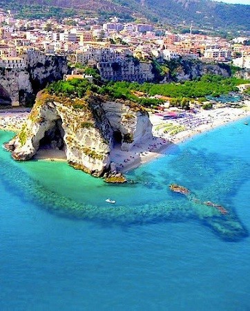 Click image for larger version

Name:	Calabria.jpg
Views:	502
Size:	73.3 KB
ID:	176917